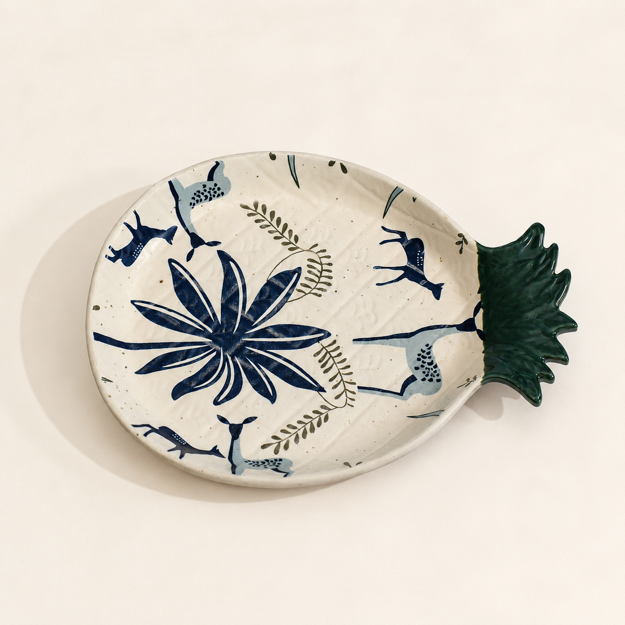 Tropical Pineapple-Shaped Ceramic Serving Platter - Image 2